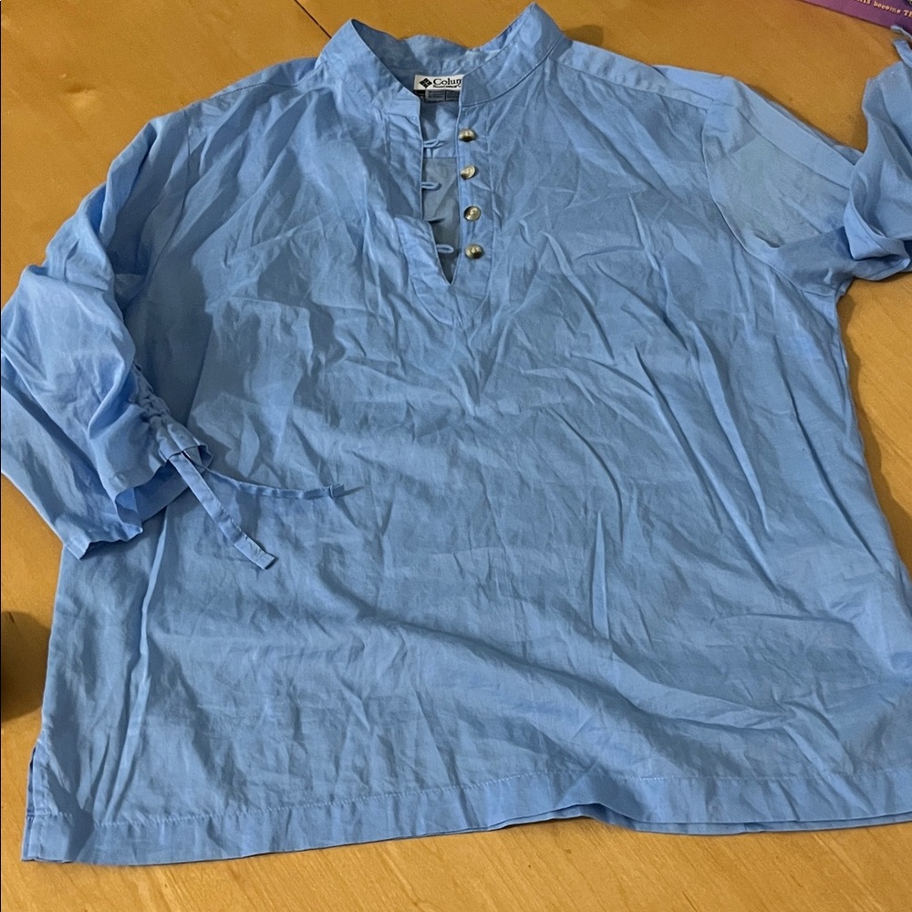 Columbia Light Blue Casual Button Down Shirt